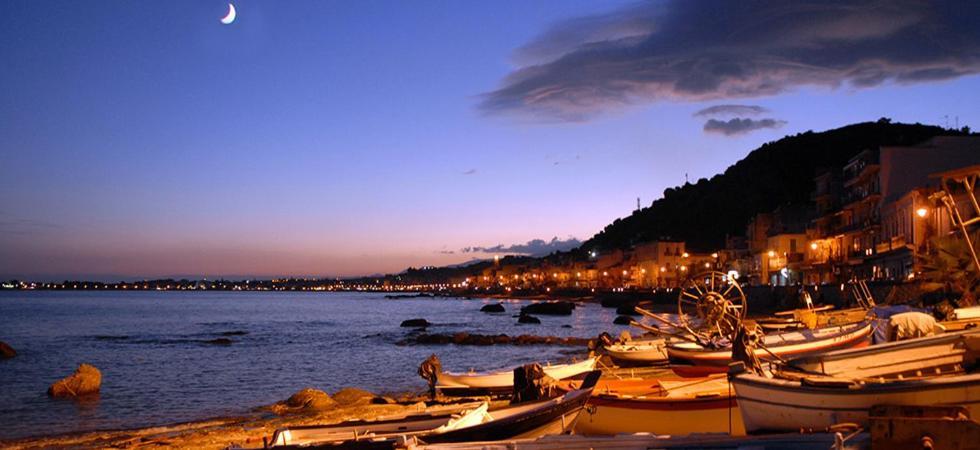 Bluesky Apartment - Third Floor Giardini Naxos Exterior foto